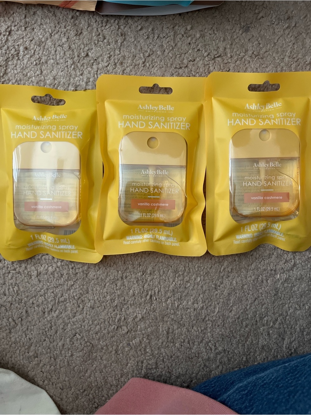 Yellow Vanilla Cashmere Moisturizing Spr@y